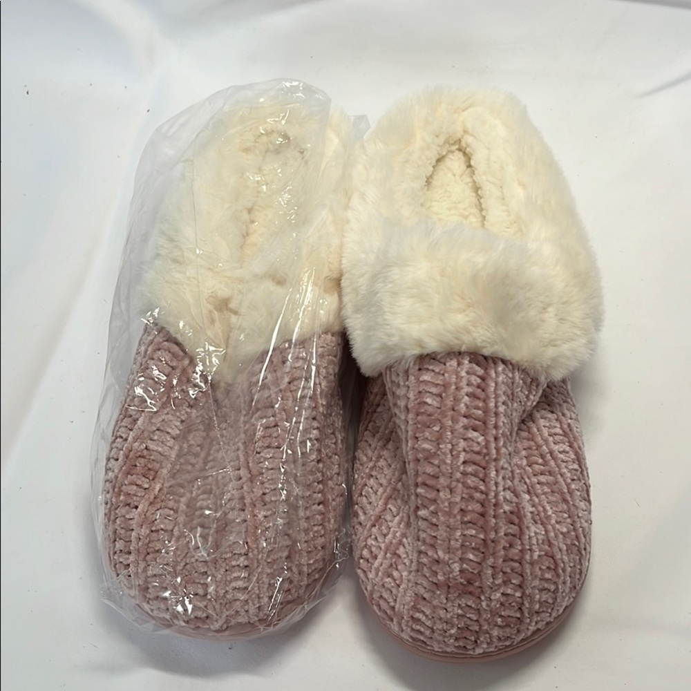 Plush Pink Women's Slippers with Cream Lining